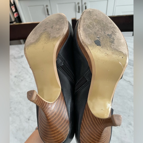 Top Shop Black Leather Cut Booties/Shoes - Picture 7 of 8